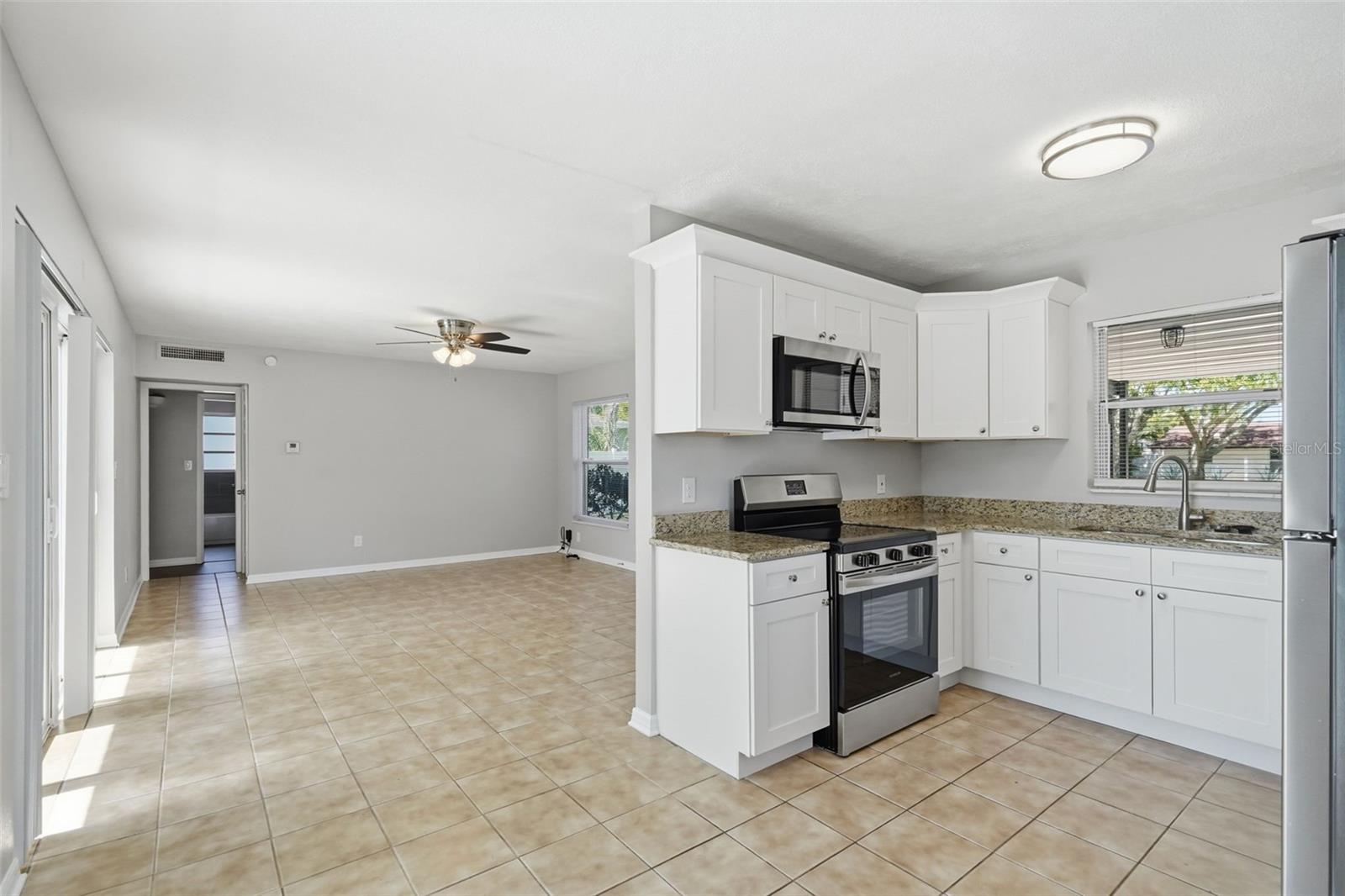 3934 Helena St Ne Property Photo 20