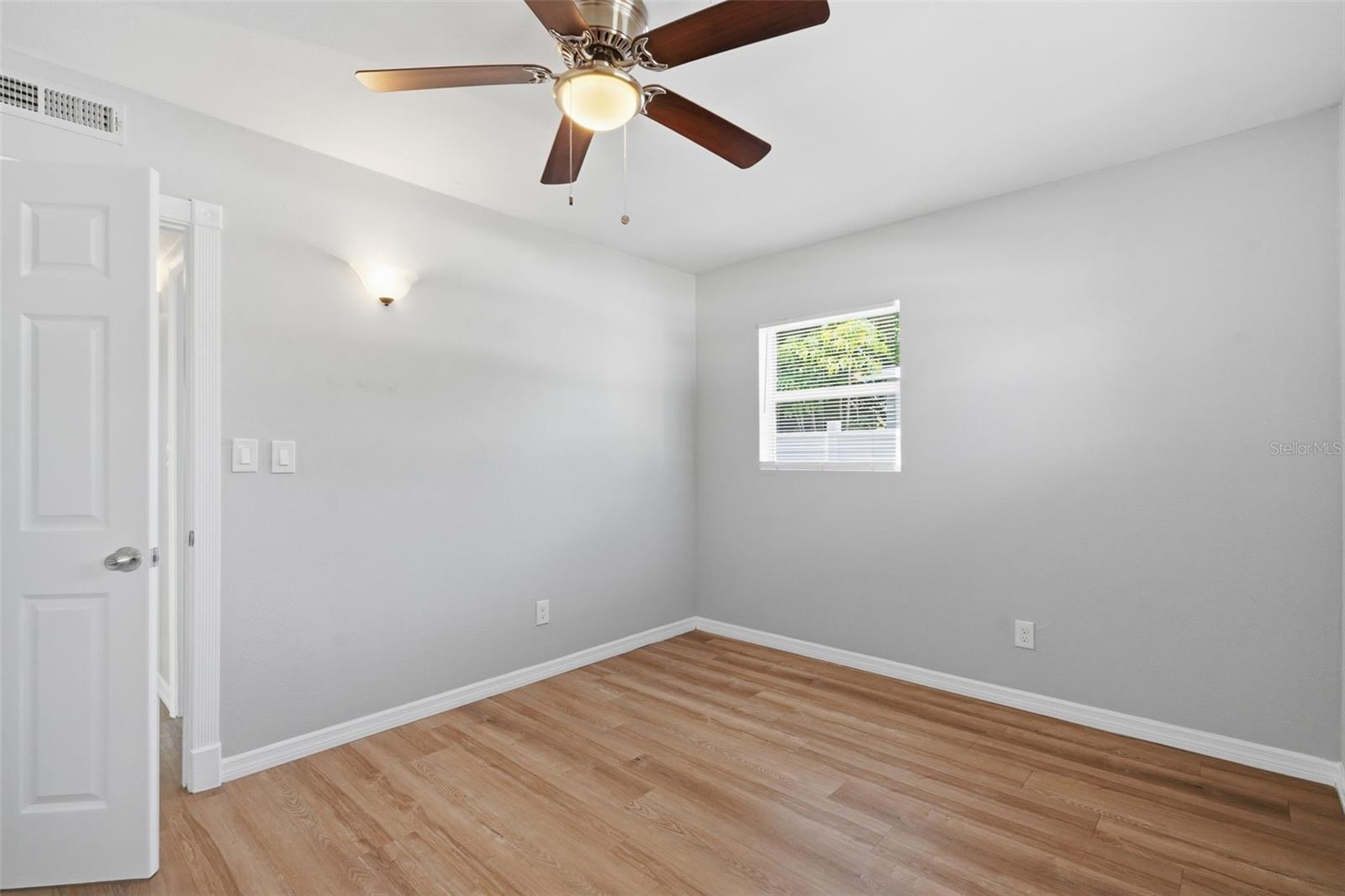 3934 Helena St Ne Property Photo 22