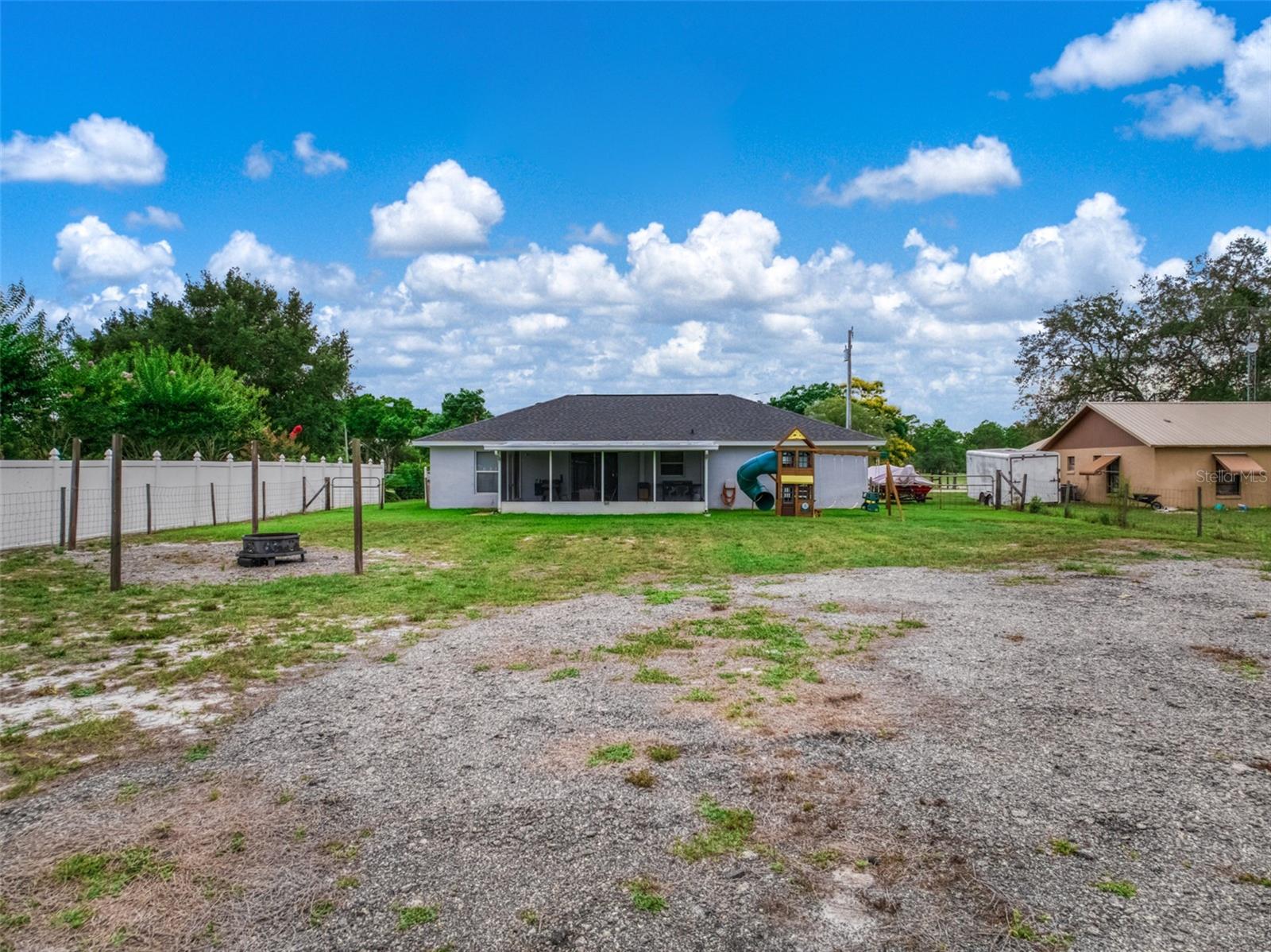 2630 Gresham St Property Photo 43