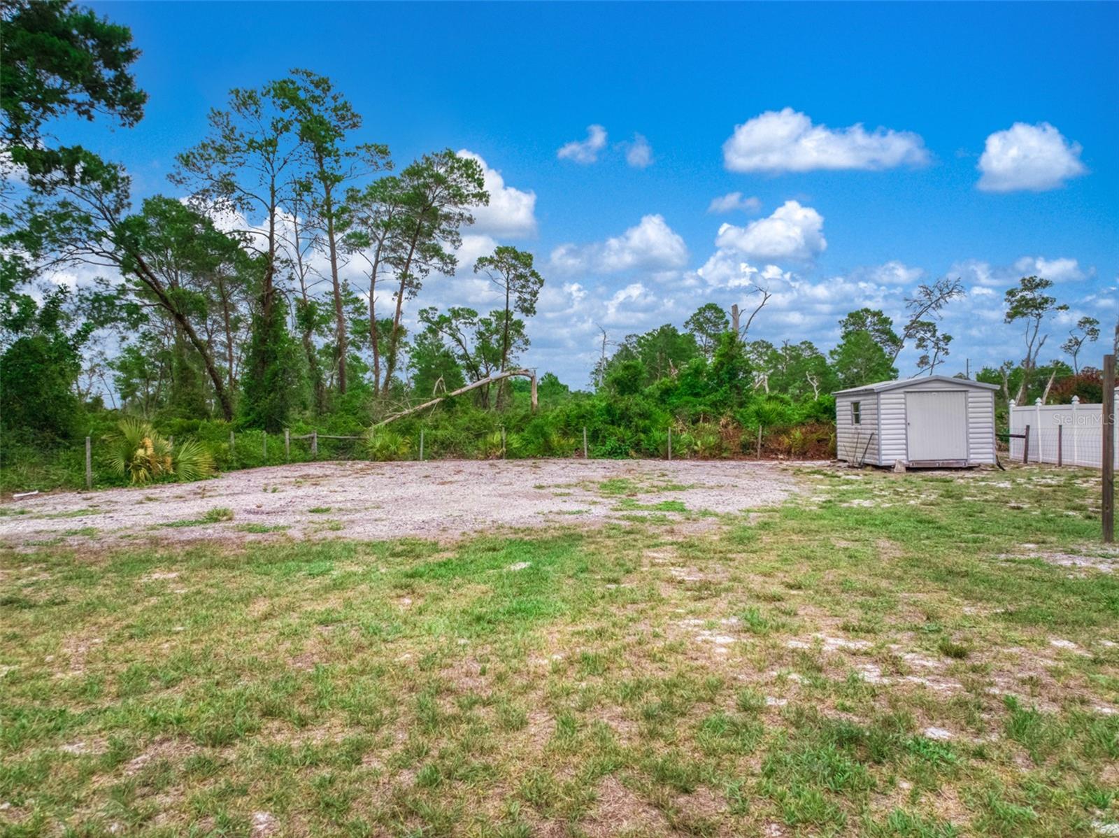 2630 Gresham St Property Photo 44