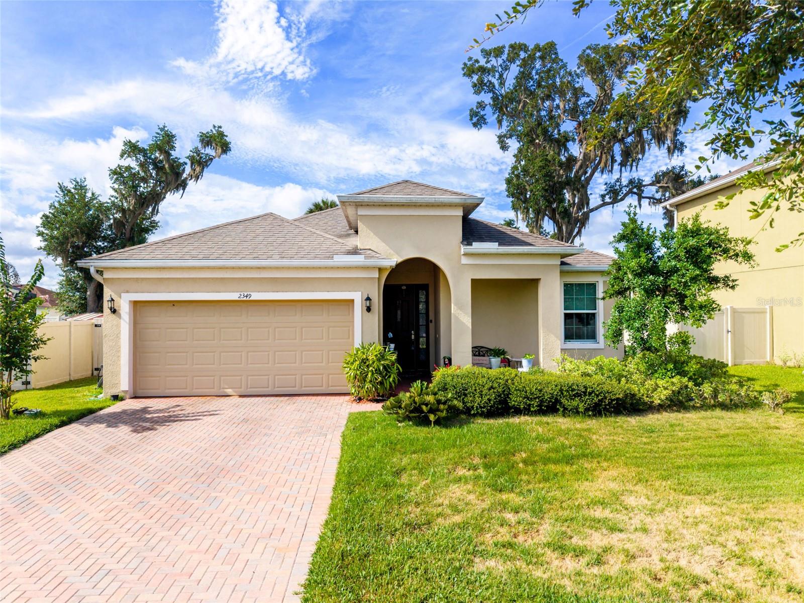 2349 Jernigan Loop Property Photo 1