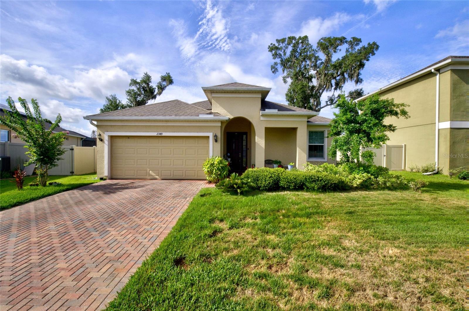 2349 Jernigan Loop Property Photo 3