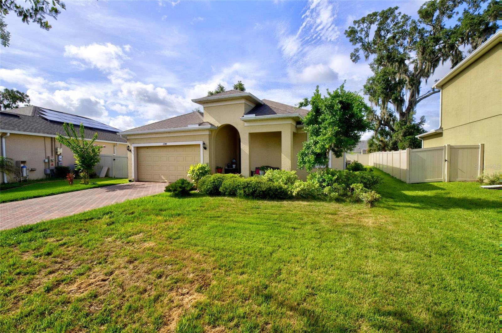 2349 Jernigan Loop Property Photo 5