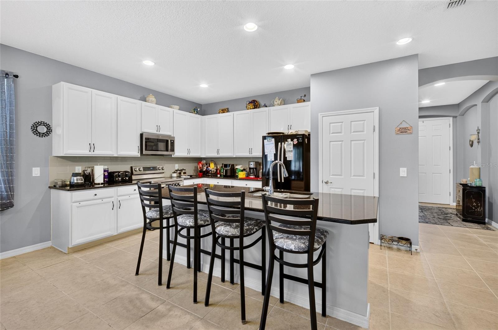 2349 Jernigan Loop Property Photo 11