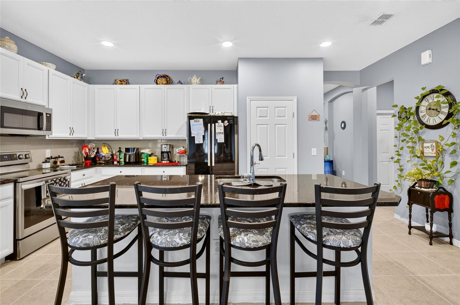 2349 Jernigan Loop Property Photo 12