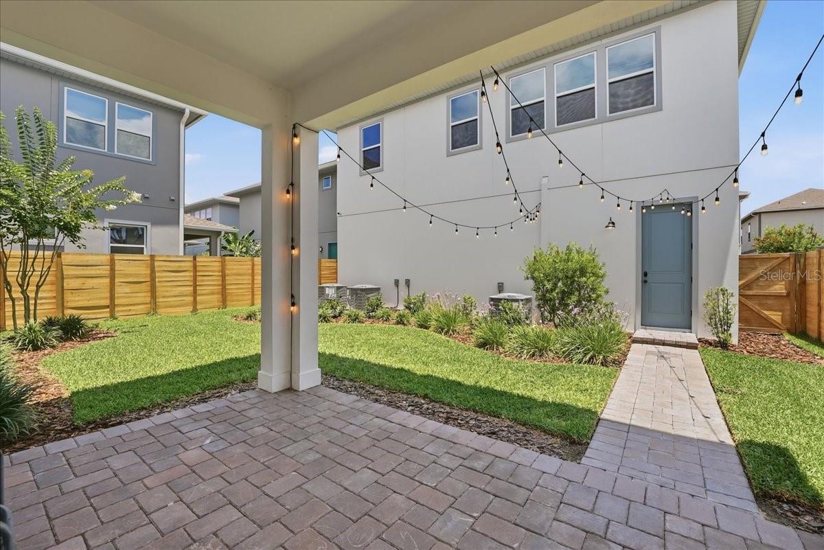9741 Neruda St Property Photo 4