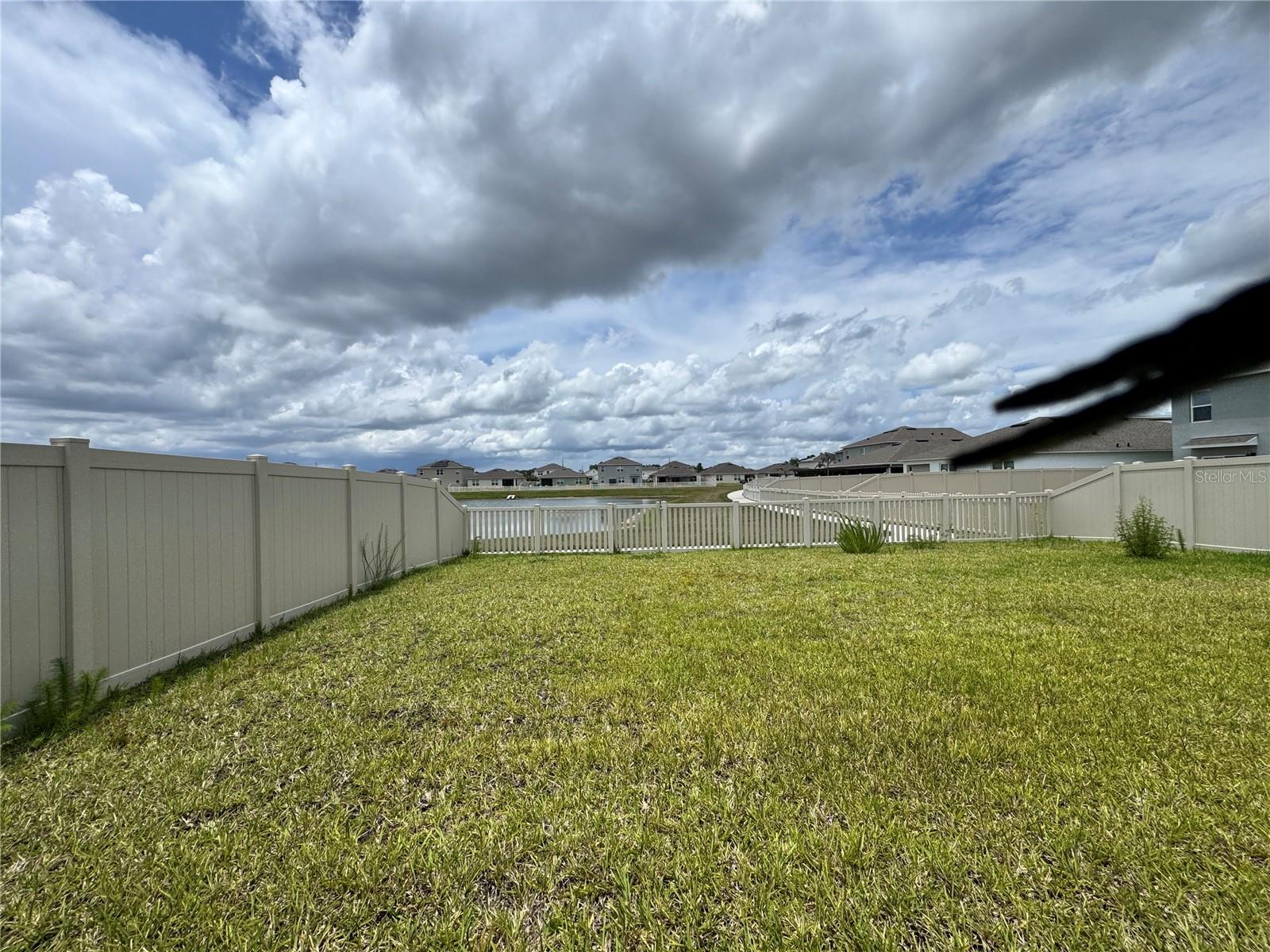 415 Talisi Loop Property Photo 38