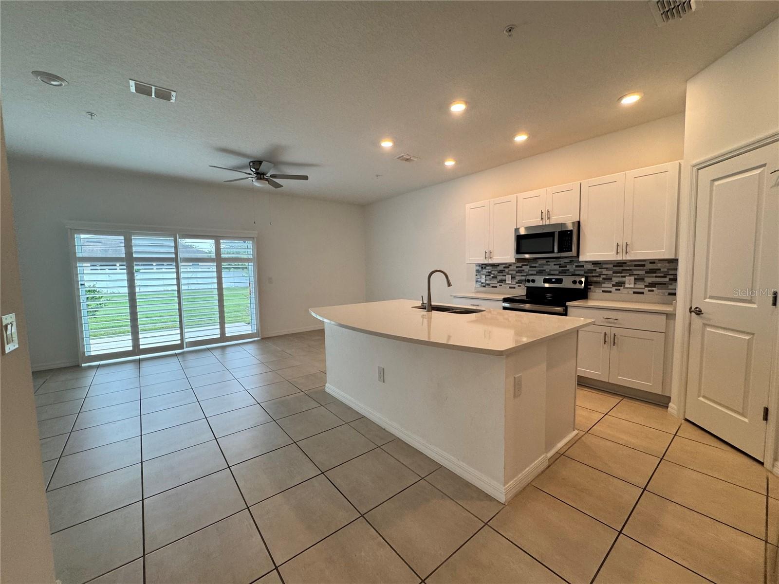 4461 Arlington Ave Property Photo 4