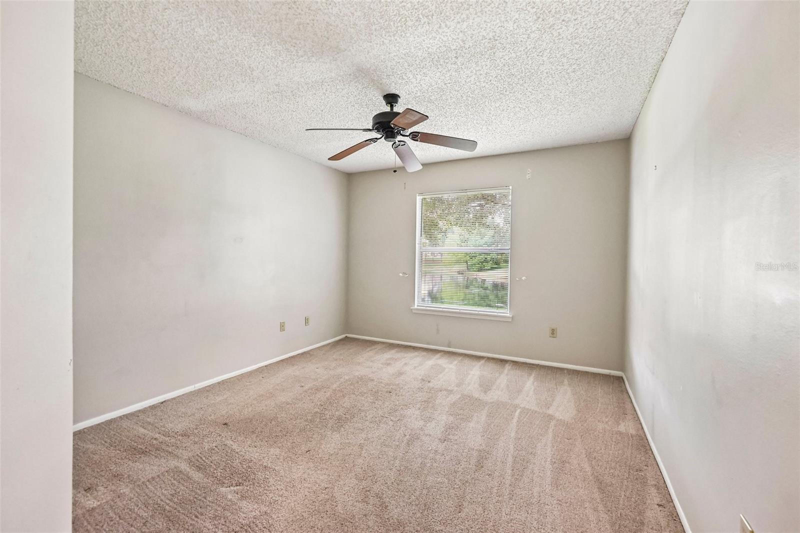 124 Reserve Cir #100 Property Photo 12