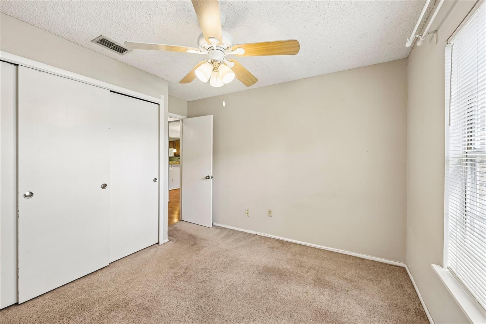 124 Reserve Cir #100 Property Photo 18