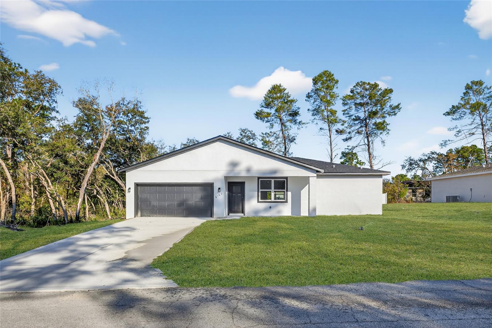8162 N Maltese Dr Property Photo 4