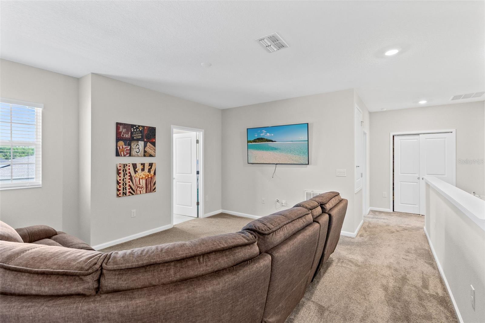 5311 Amersham Ln Property Photo 13