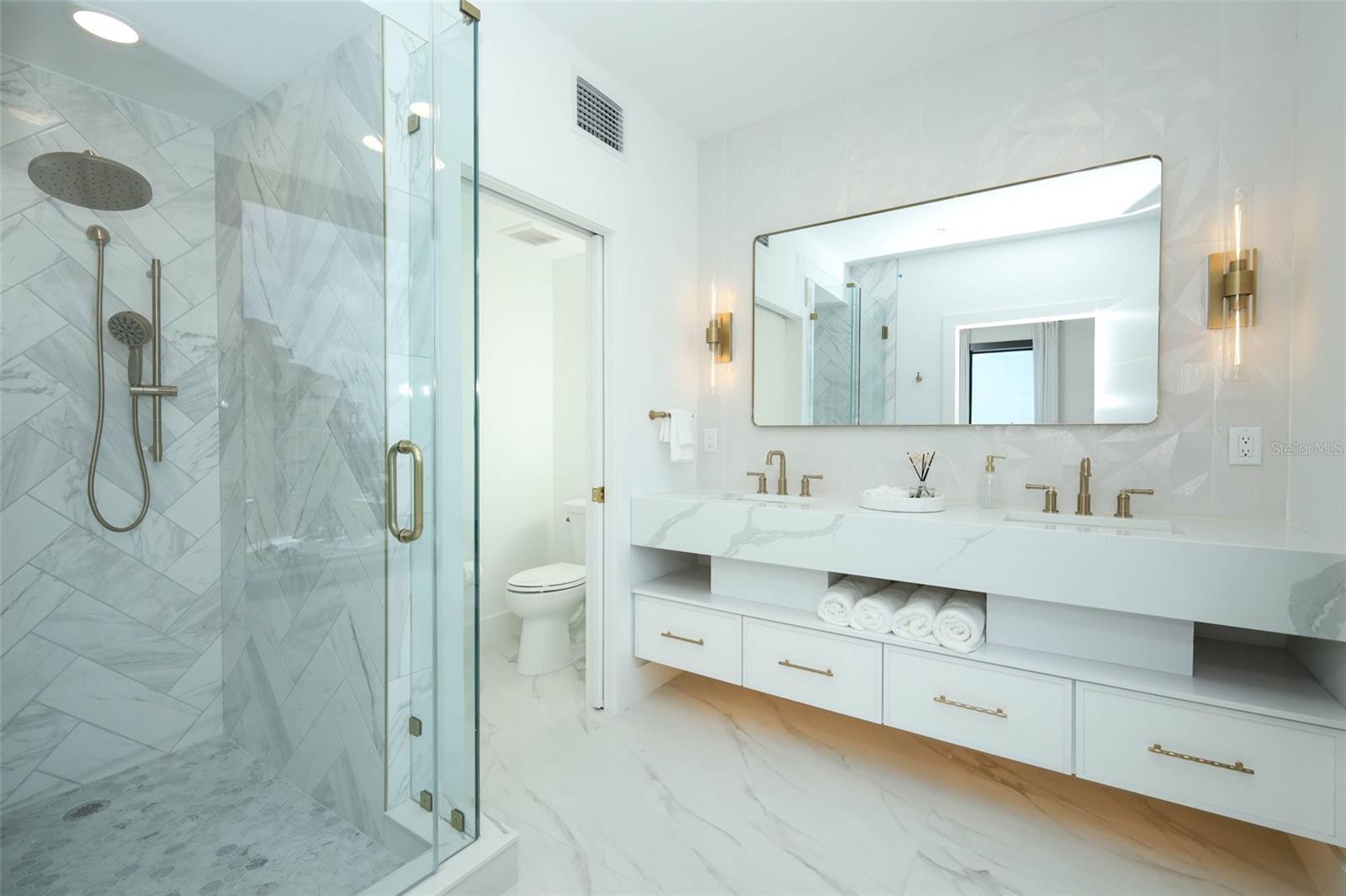 2360 Ocean Shore Blvd #3 Property Photo 35