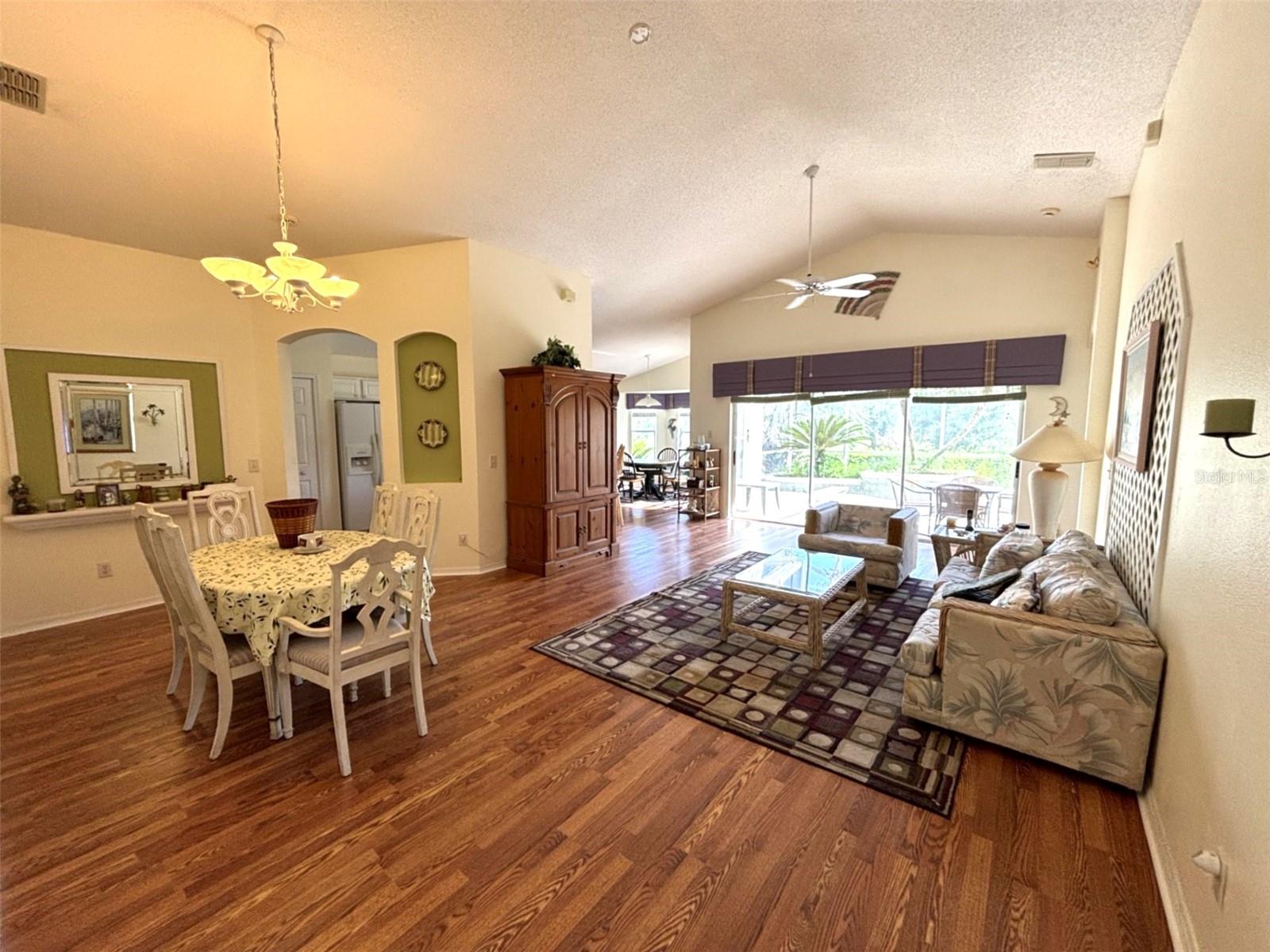 3786 Avon Ct Property Photo 7