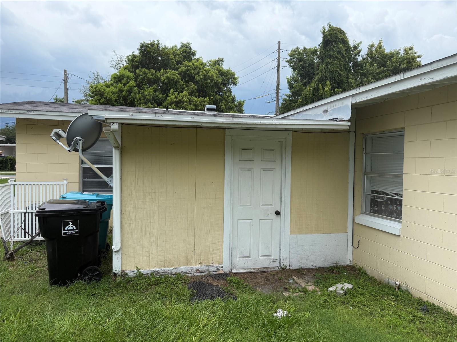 2109 S Mills Ave Property Photo 14