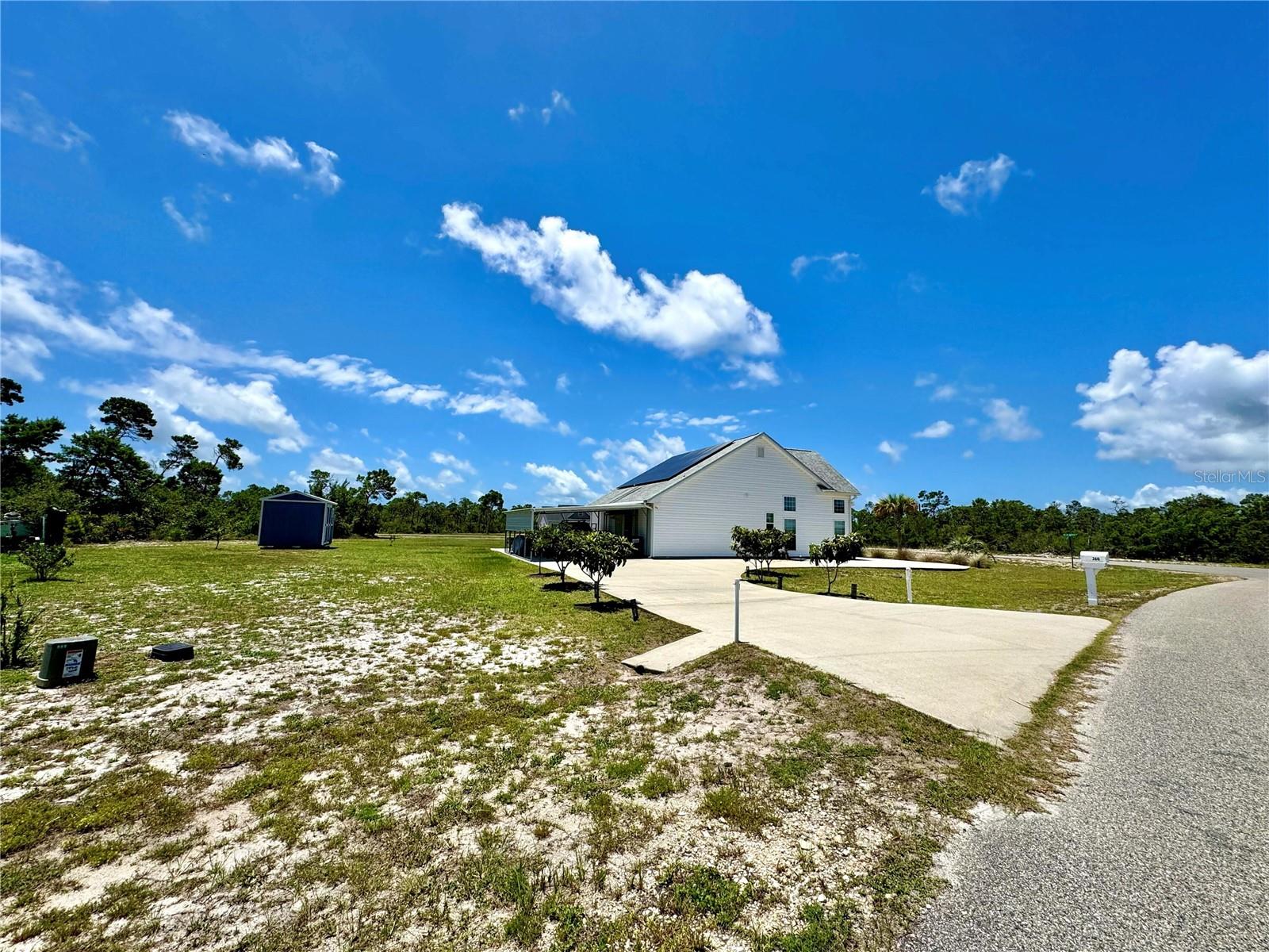 260 Blue Heron Dr Property Photo 8