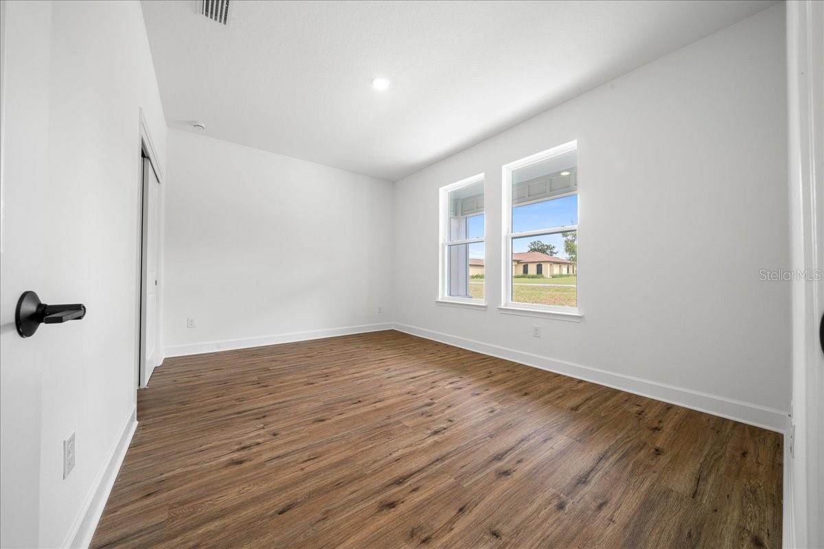 10325 Dotted Wren Ave Property Photo 5