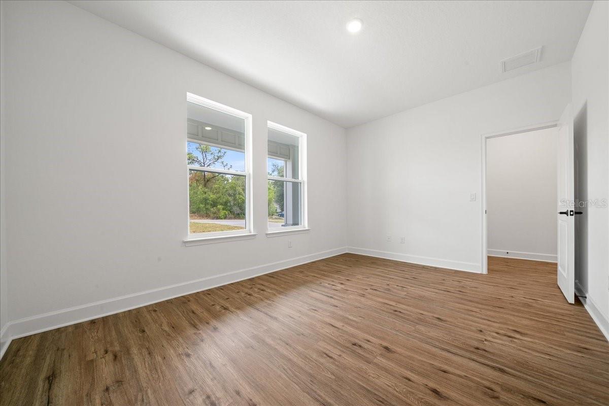 10325 Dotted Wren Ave Property Photo 7