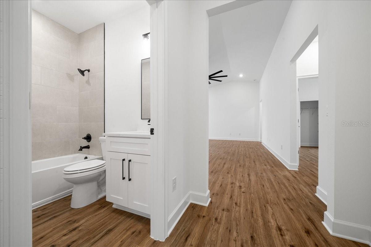 10325 Dotted Wren Ave Property Photo 8