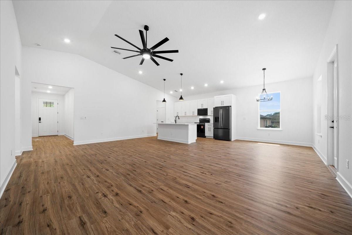 10325 Dotted Wren Ave Property Photo 13
