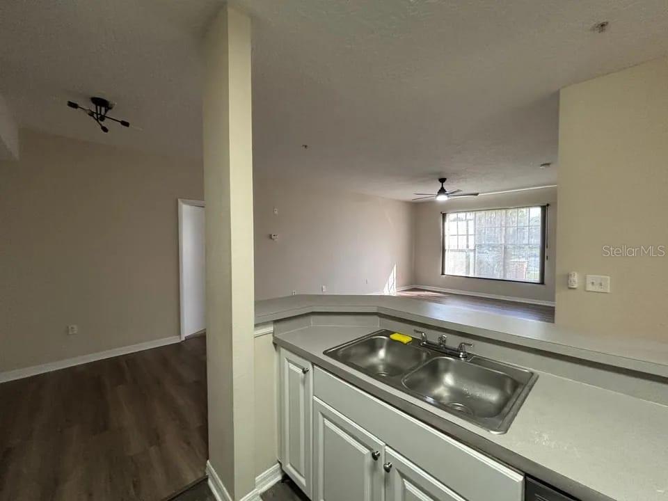 5560 Metrowest Blvd #3-207 Property Photo 16