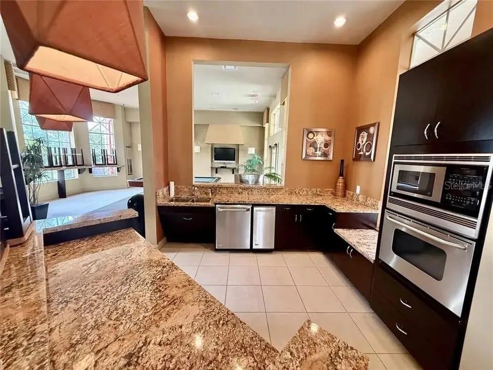 5560 Metrowest Blvd #3-207 Property Photo 23