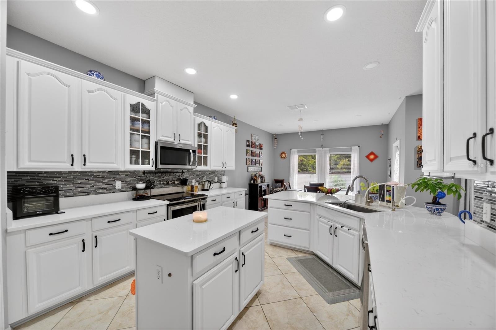 3651 Daydream Pl Property Photo 2