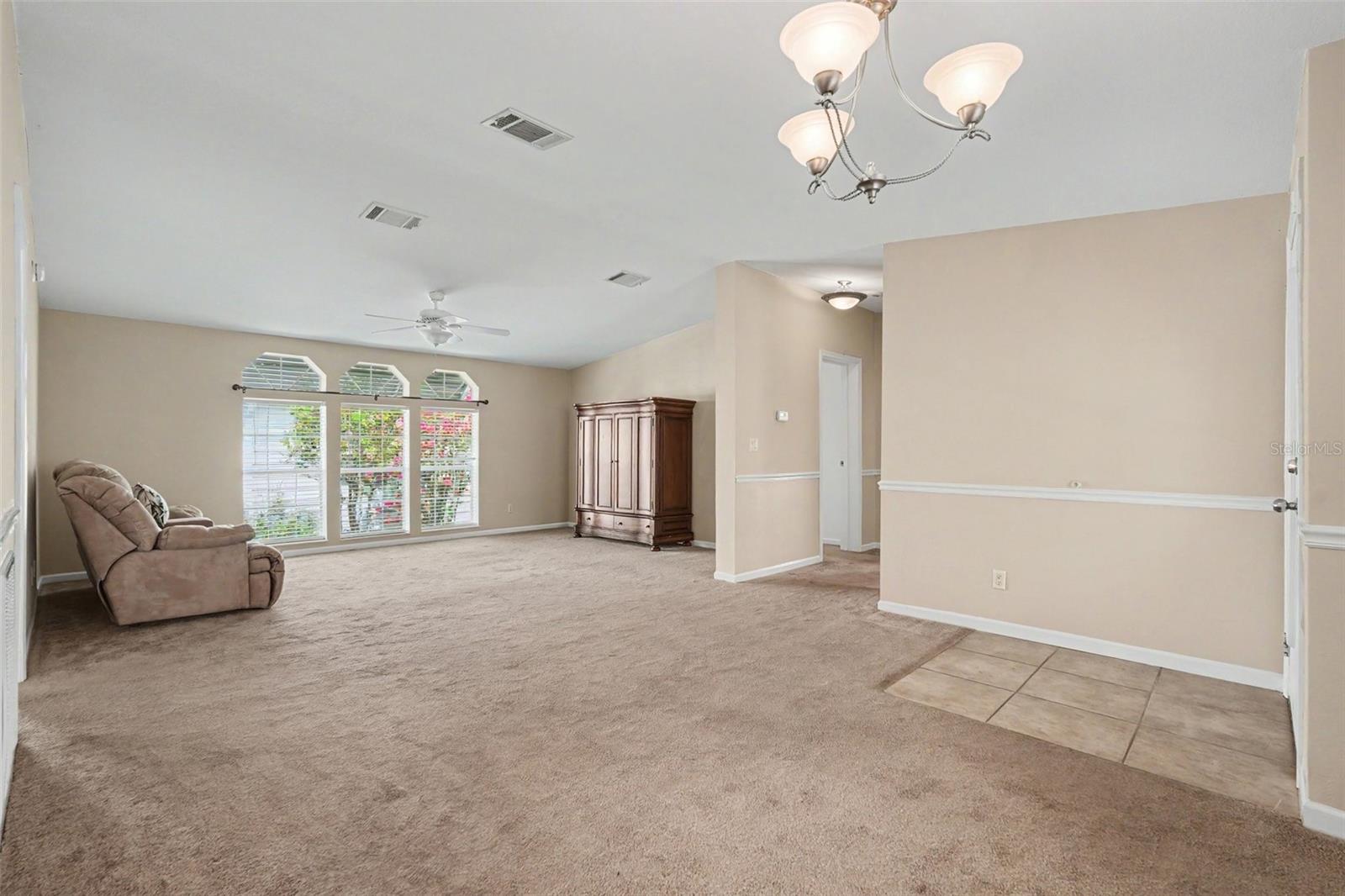 37536 Gill Ave Property Photo 5