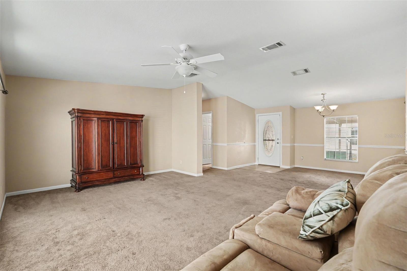 37536 Gill Ave Property Photo 6