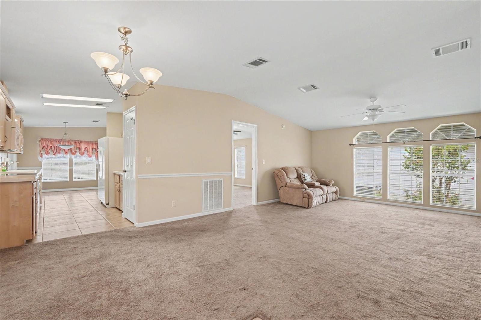 37536 Gill Ave Property Photo 7
