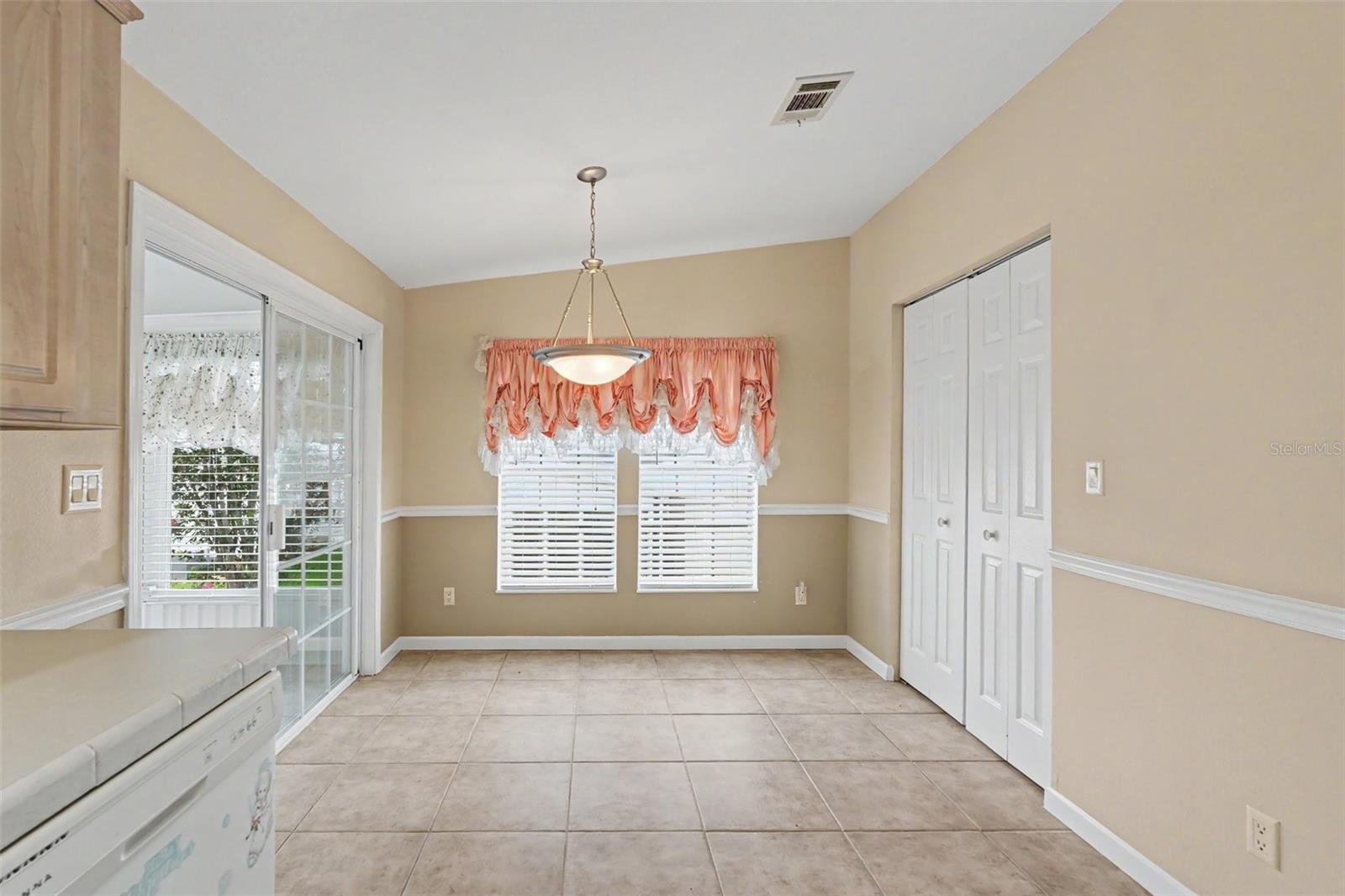 37536 Gill Ave Property Photo 12
