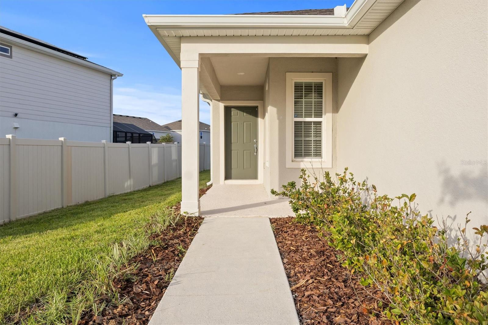O6416684 Property Photo 3