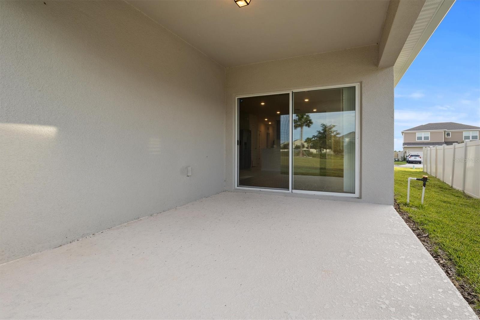 O6416684 Property Photo 26