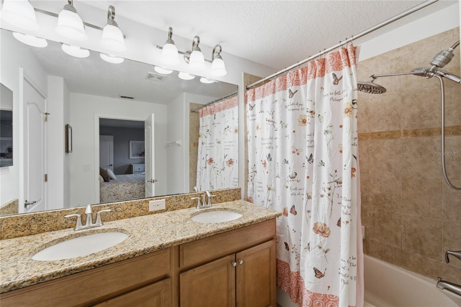 3045 Beach Palm Ave Property Photo 21