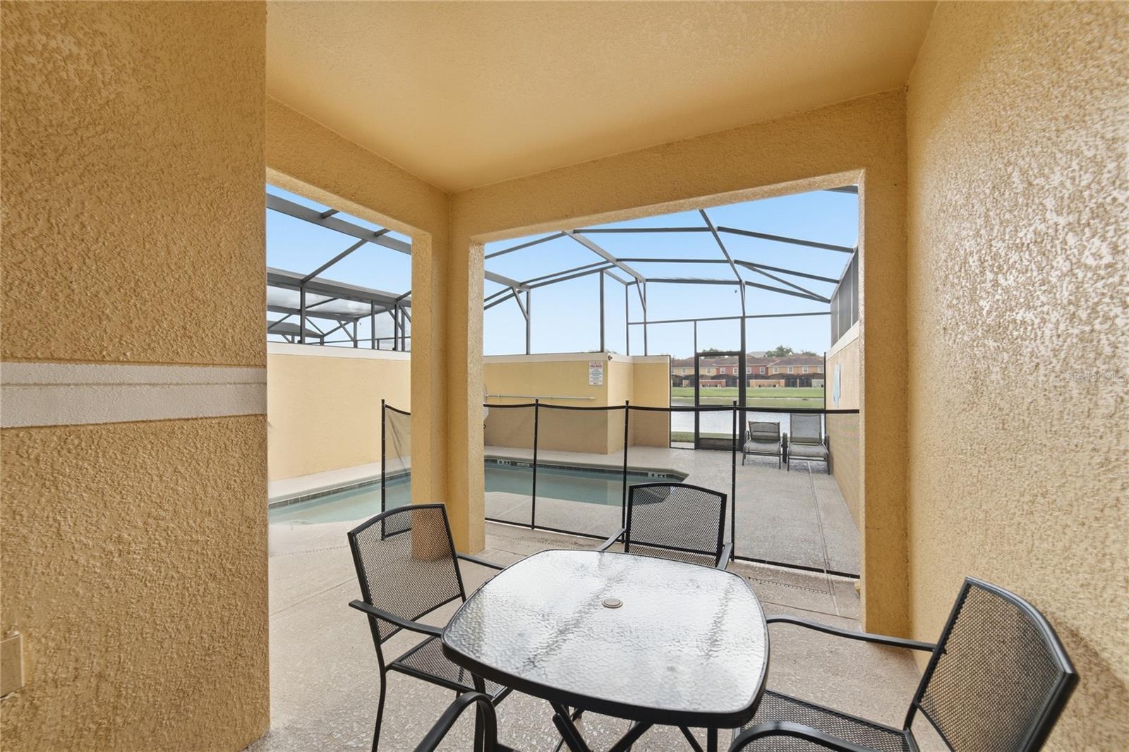 3045 Beach Palm Ave Property Photo 23
