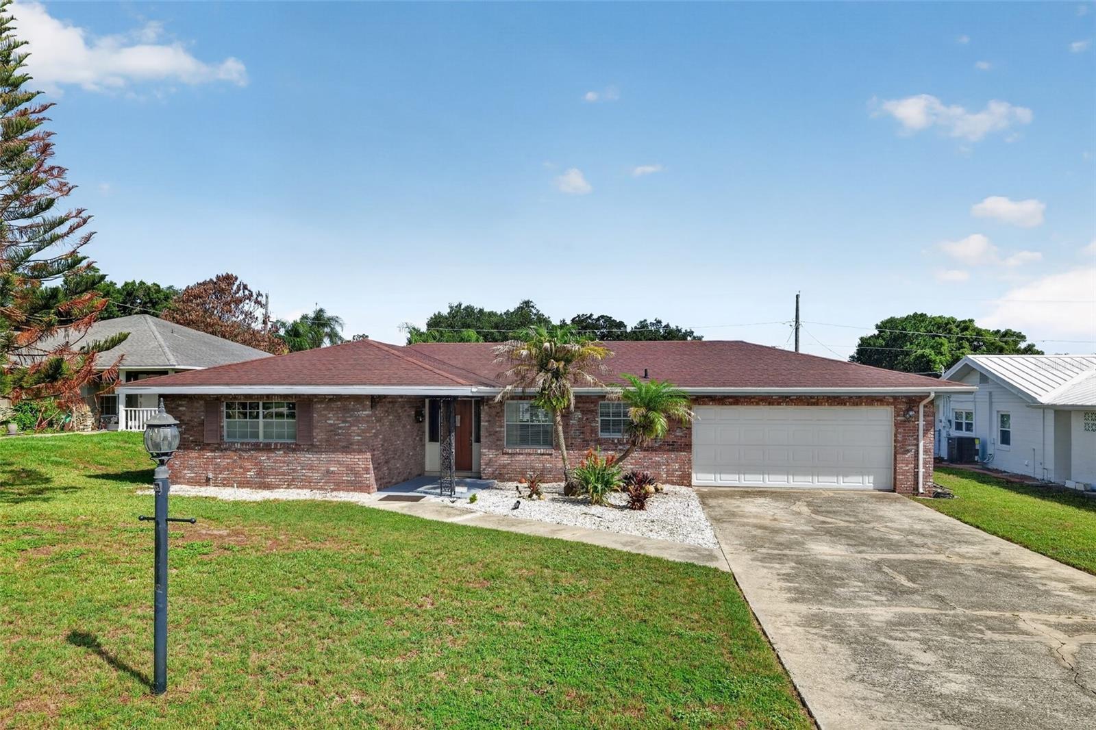 516 Alachua Dr Property Photo 1