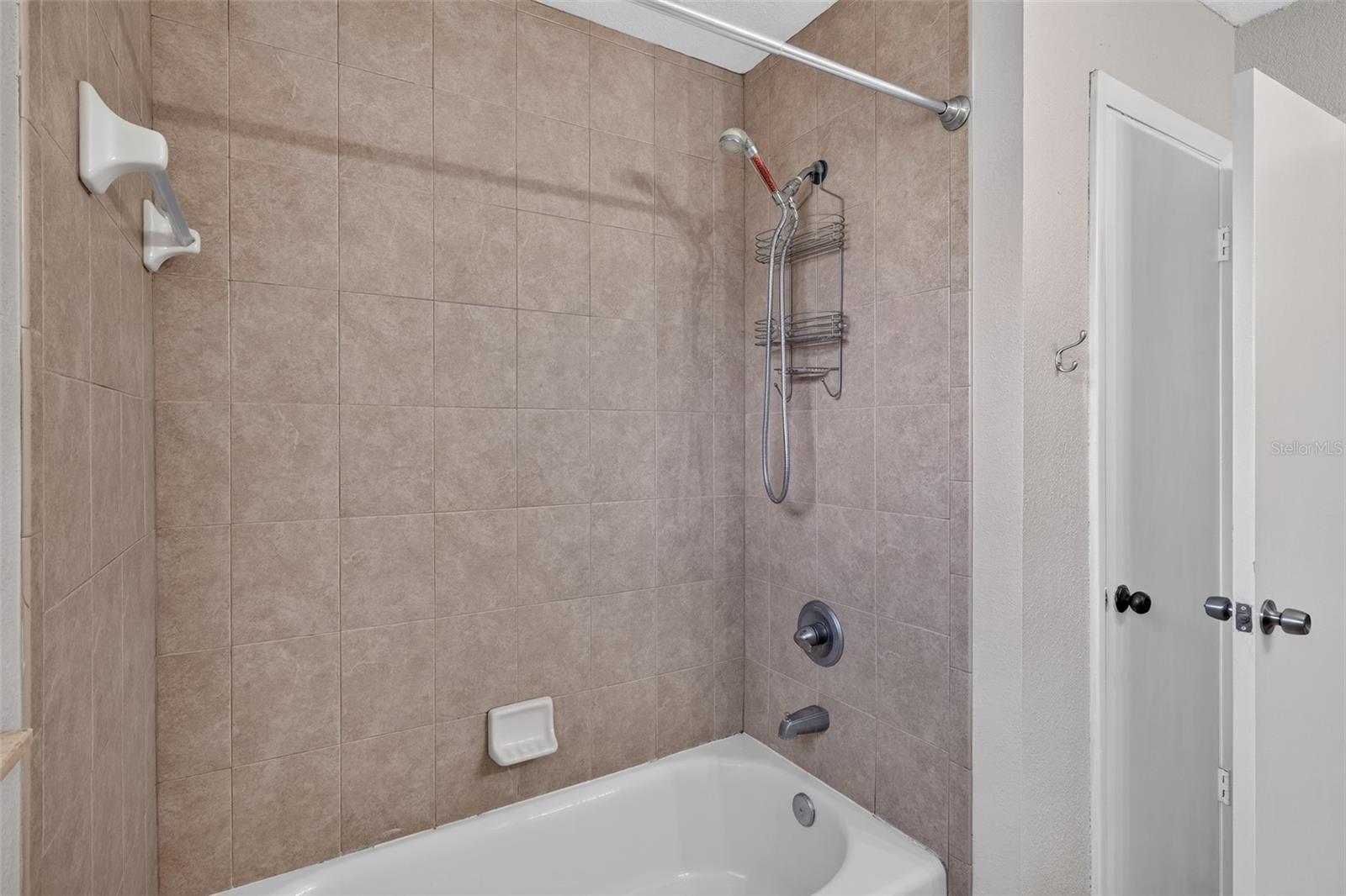 516 Alachua Dr Property Photo 23