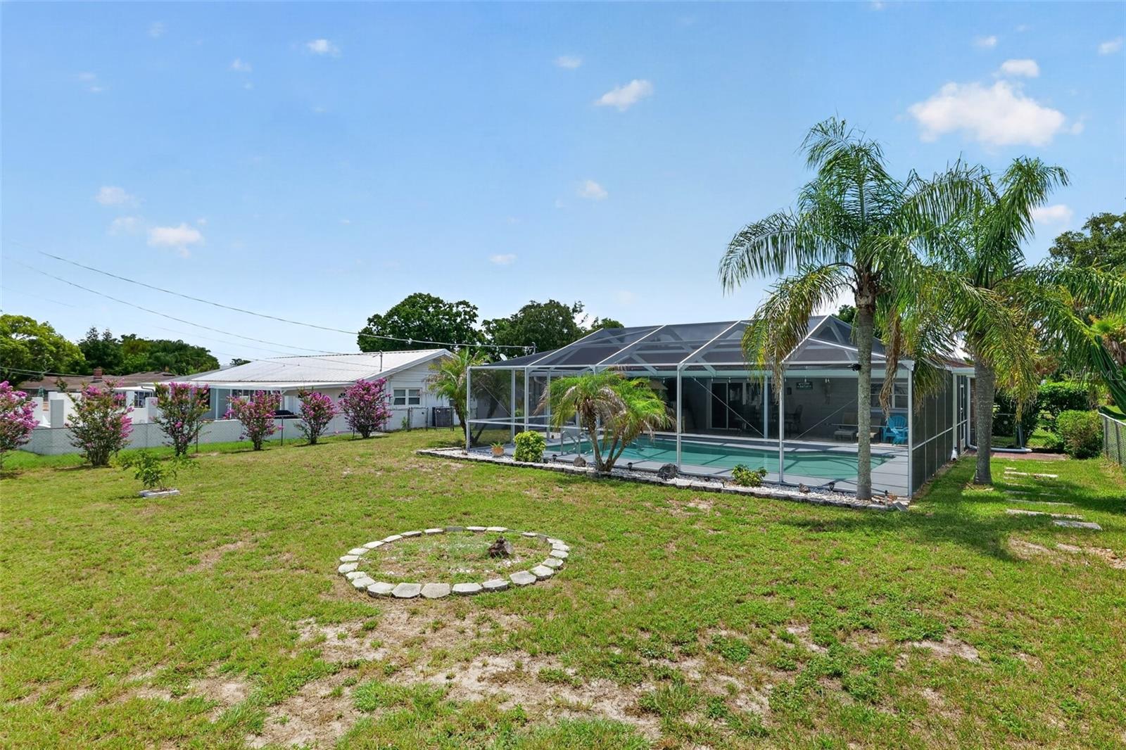 516 Alachua Dr Property Photo 25