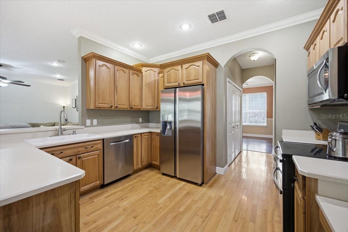 519 Teagarden Ct Property Photo 11