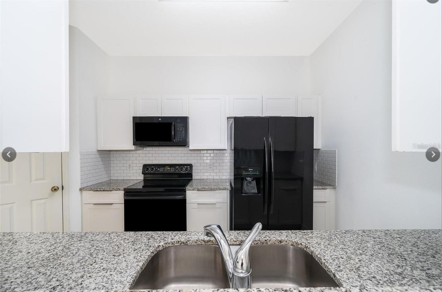 6166 Stevenson Dr #302 Property Photo 10