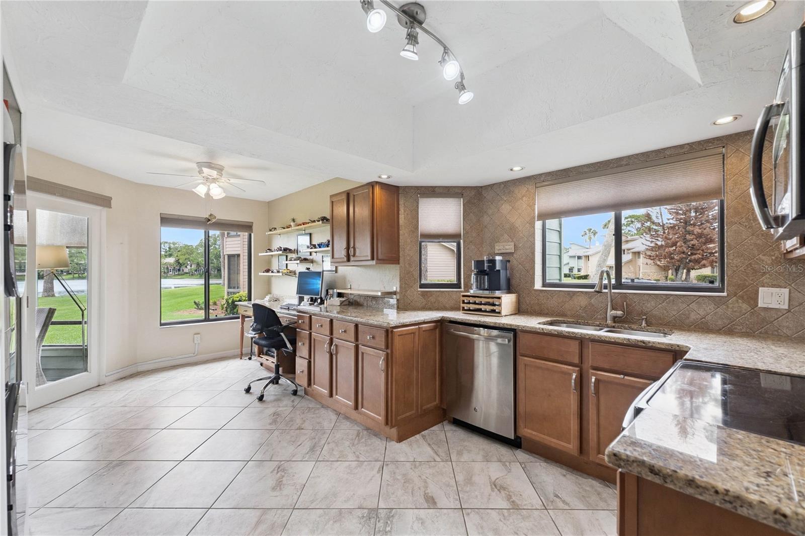141 Golden Eye Dr #b Property Photo 14