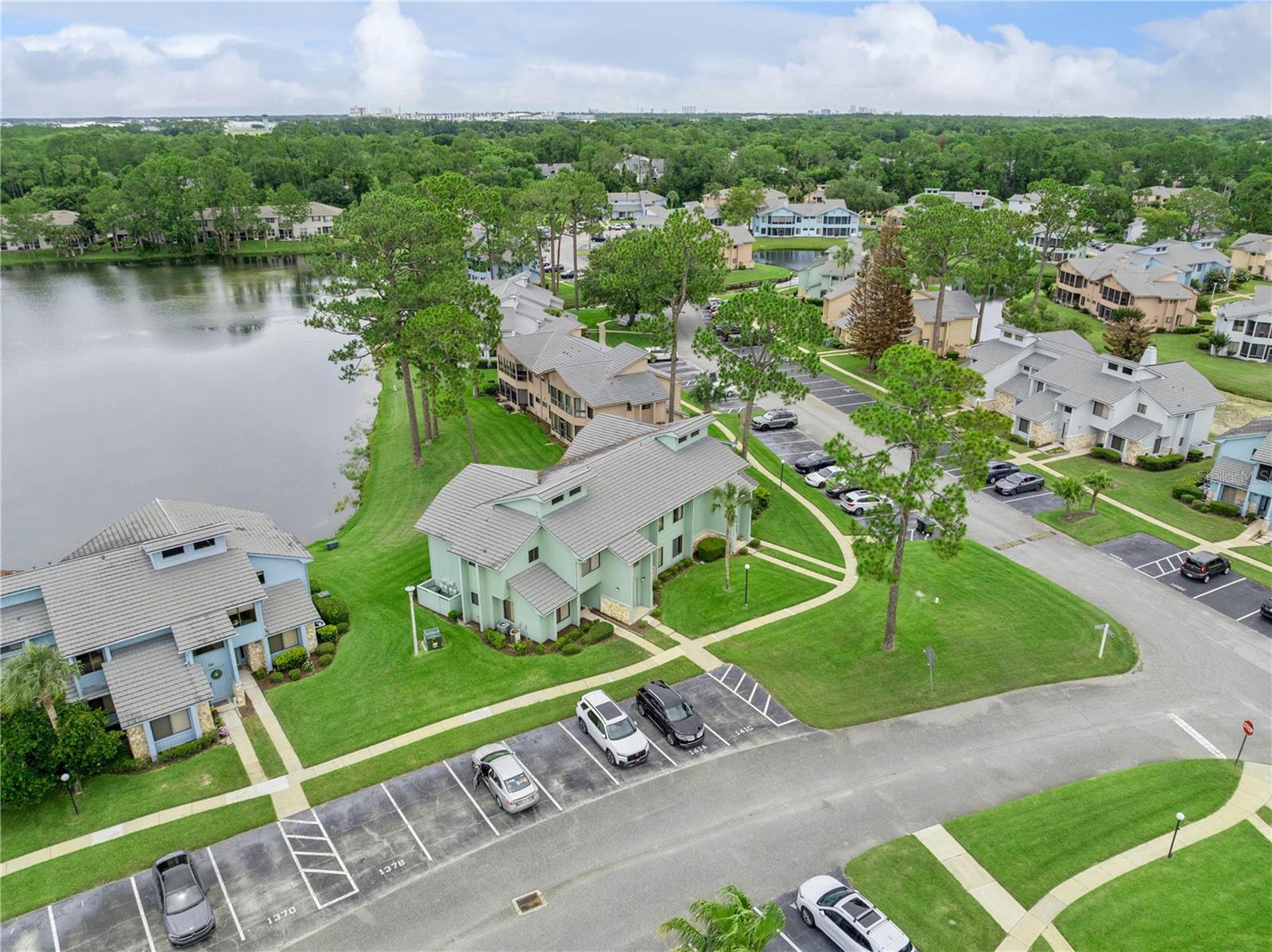 141 Golden Eye Dr #b Property Photo 32