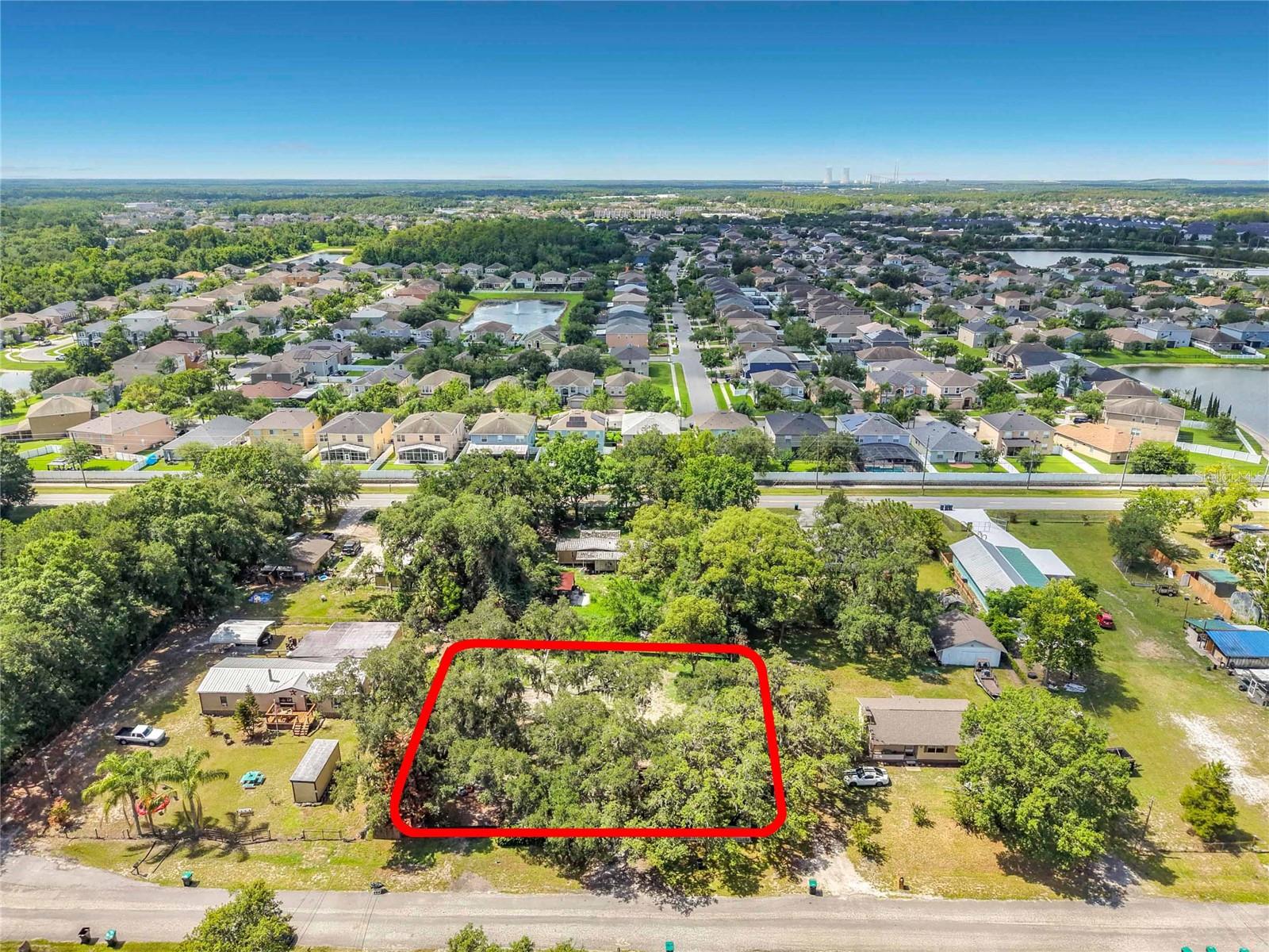 15832 Bermuda St Property Photo 2