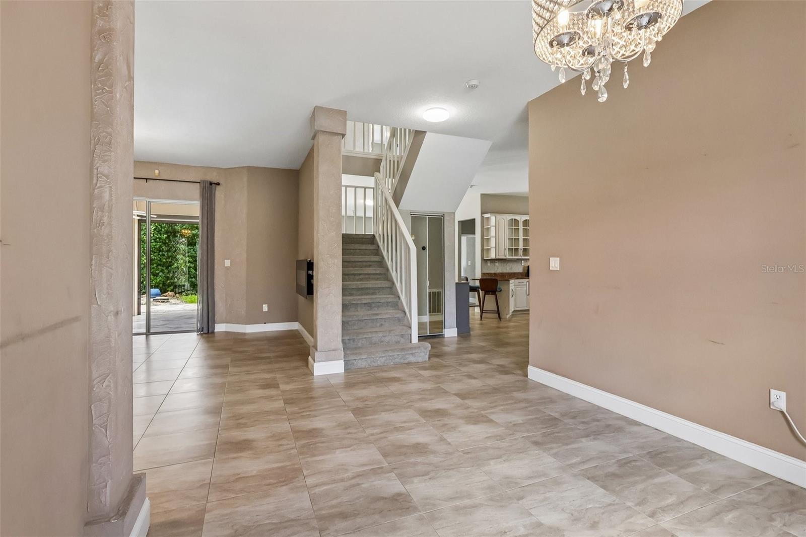 2728 Running Springs Loop Property Photo 6