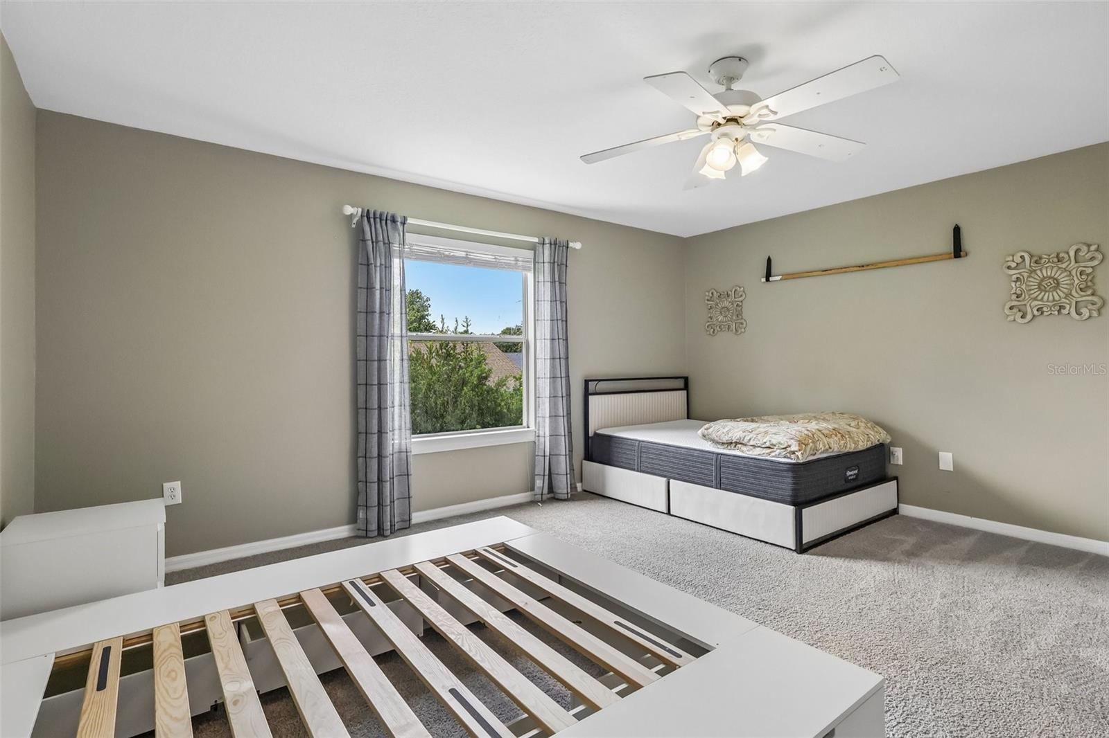 2728 Running Springs Loop Property Photo 23