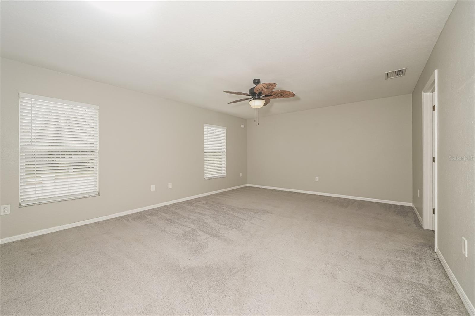 8870 Pebblebrooke Dr Property Photo 9