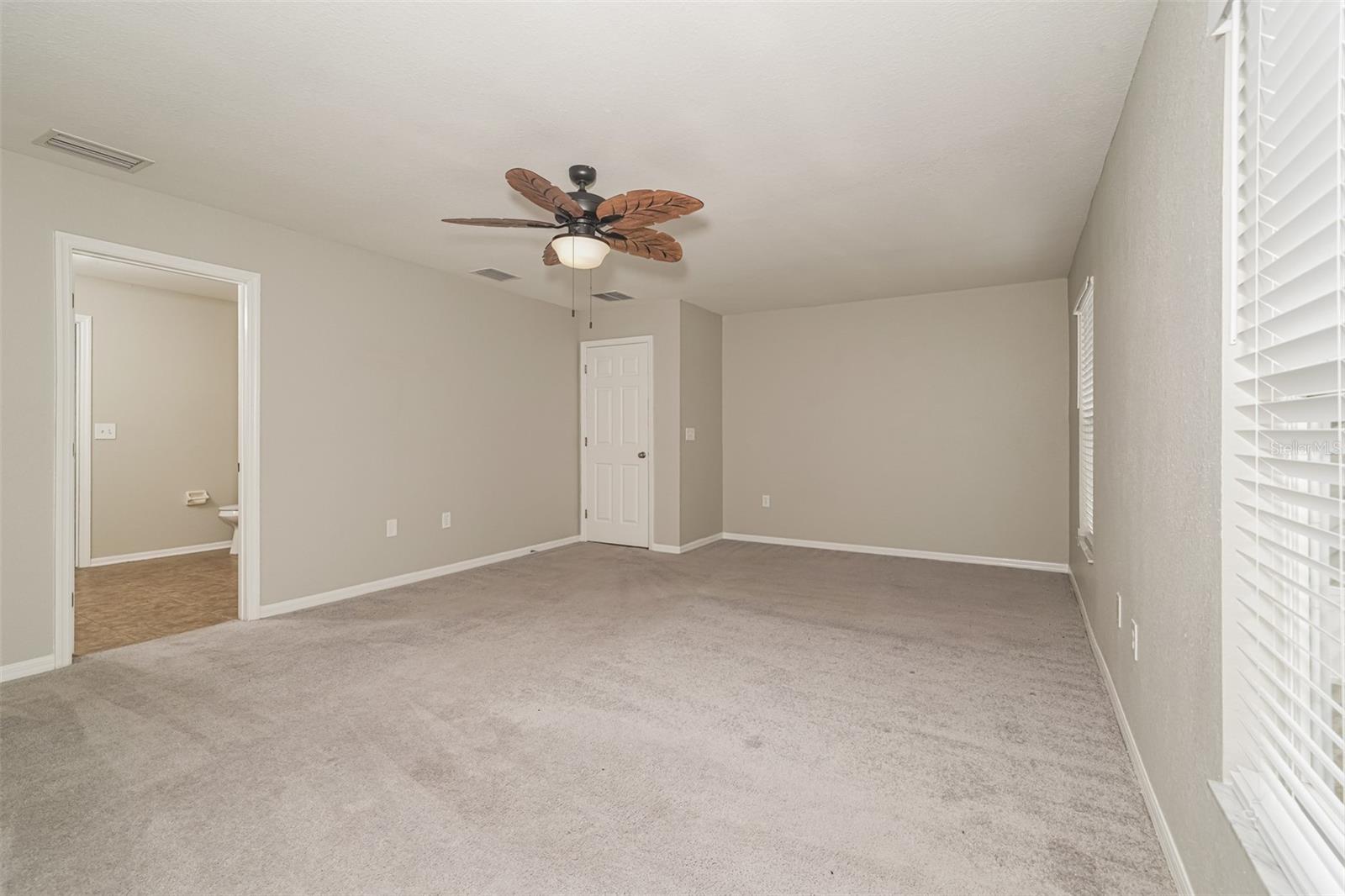 8870 Pebblebrooke Dr Property Photo 10
