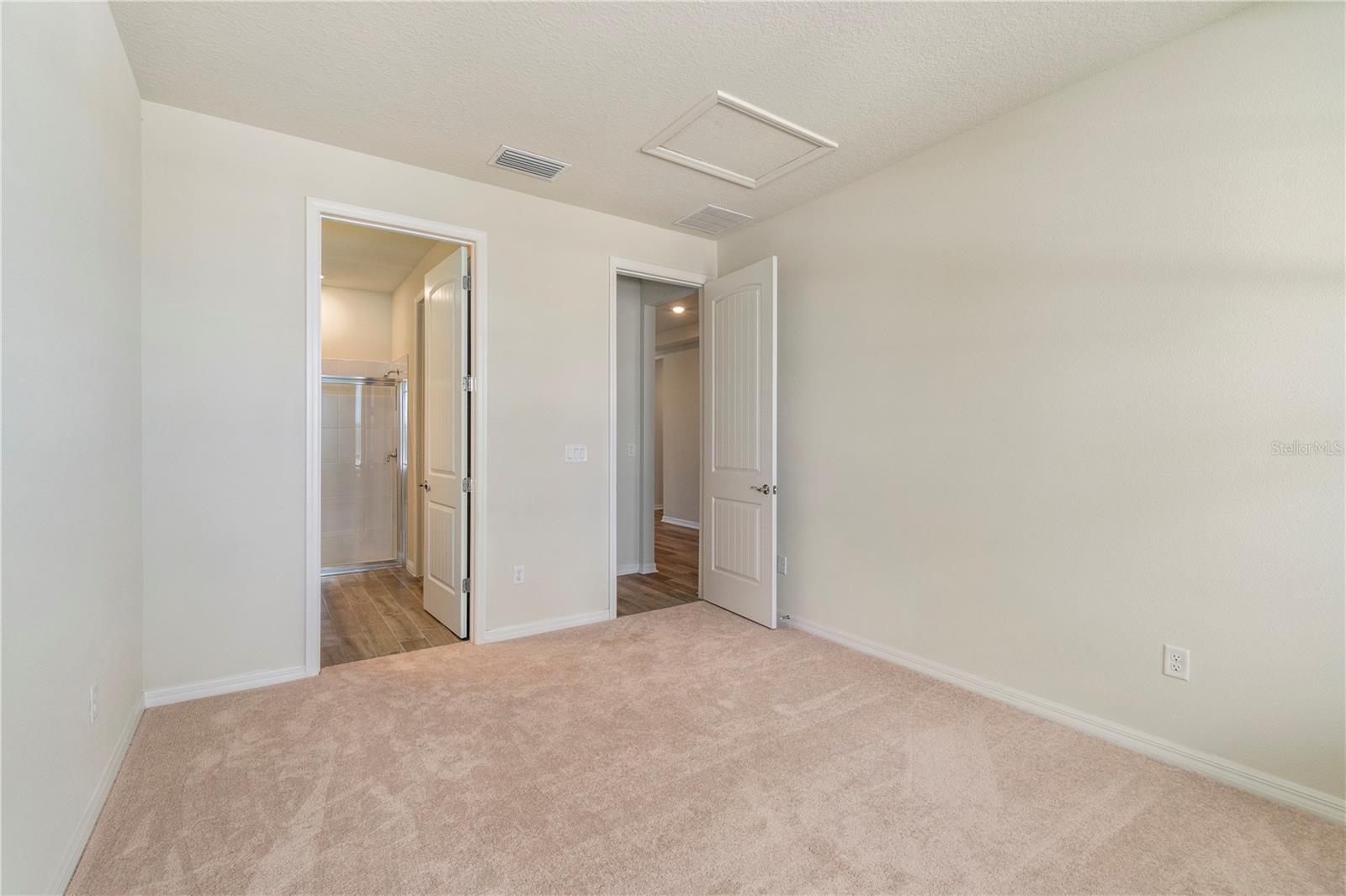 9662 Passaic Pkwy Property Photo 9