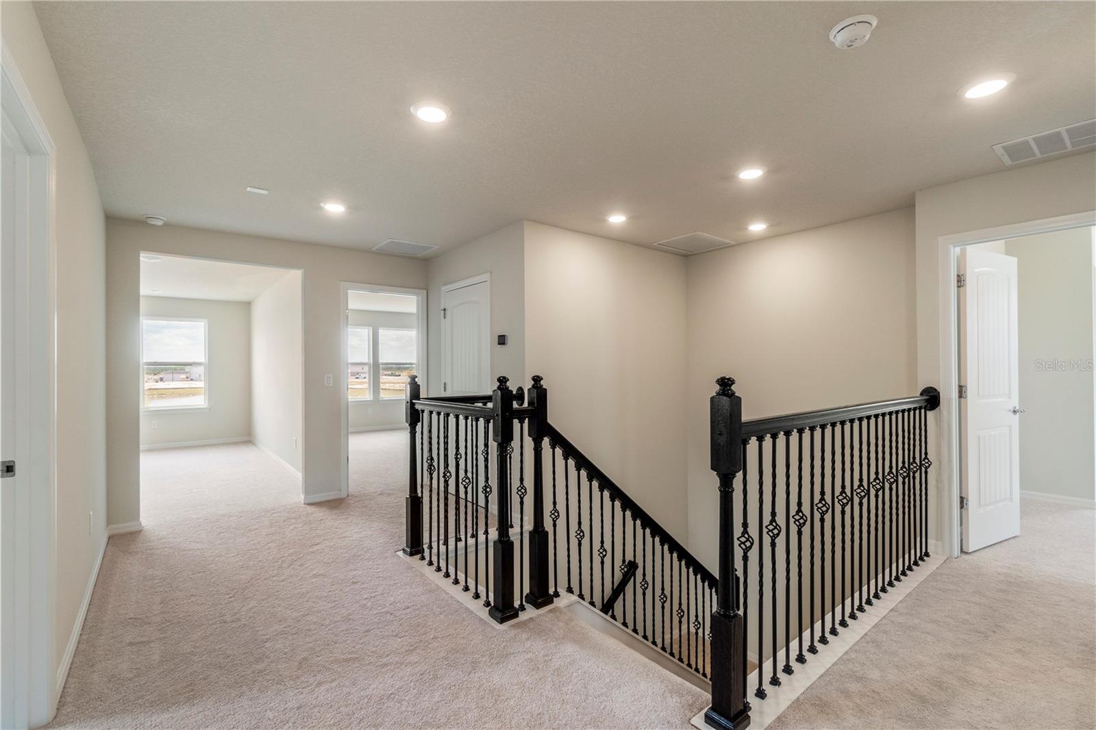9662 Passaic Pkwy Property Photo 27