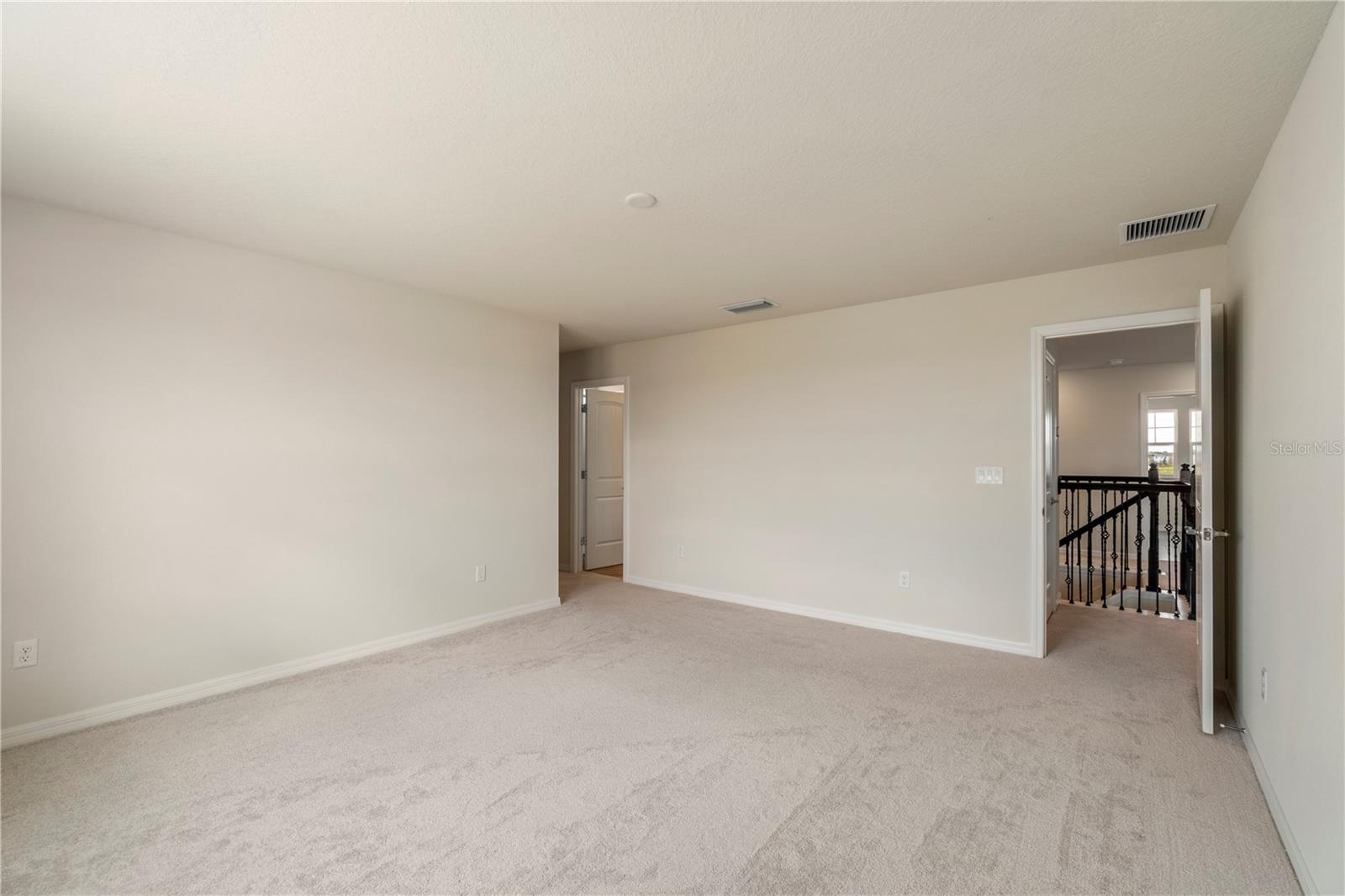 9662 Passaic Pkwy Property Photo 37
